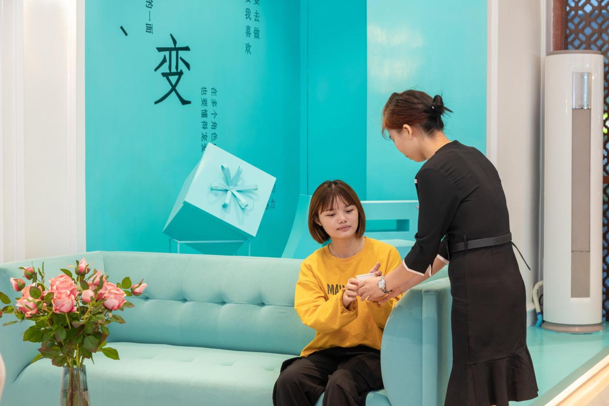 Xana Lite Hotel - Guangzhou Fangcun Huadiwan Metro Station Extérieur photo