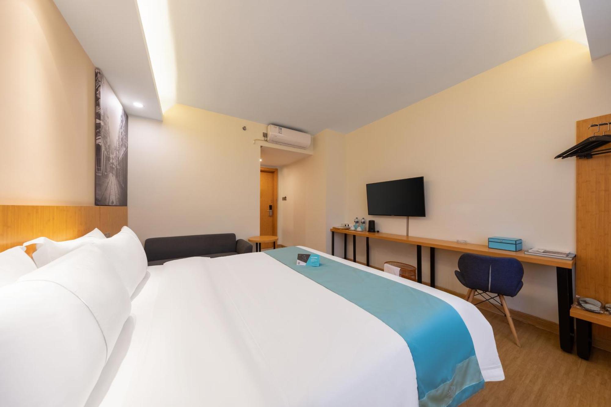 Xana Lite Hotel - Guangzhou Fangcun Huadiwan Metro Station Extérieur photo