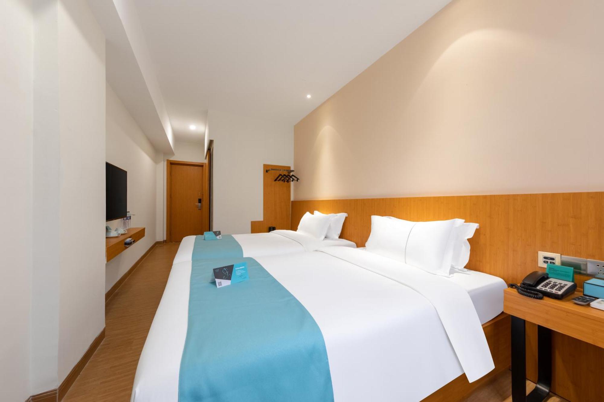 Xana Lite Hotel - Guangzhou Fangcun Huadiwan Metro Station Extérieur photo